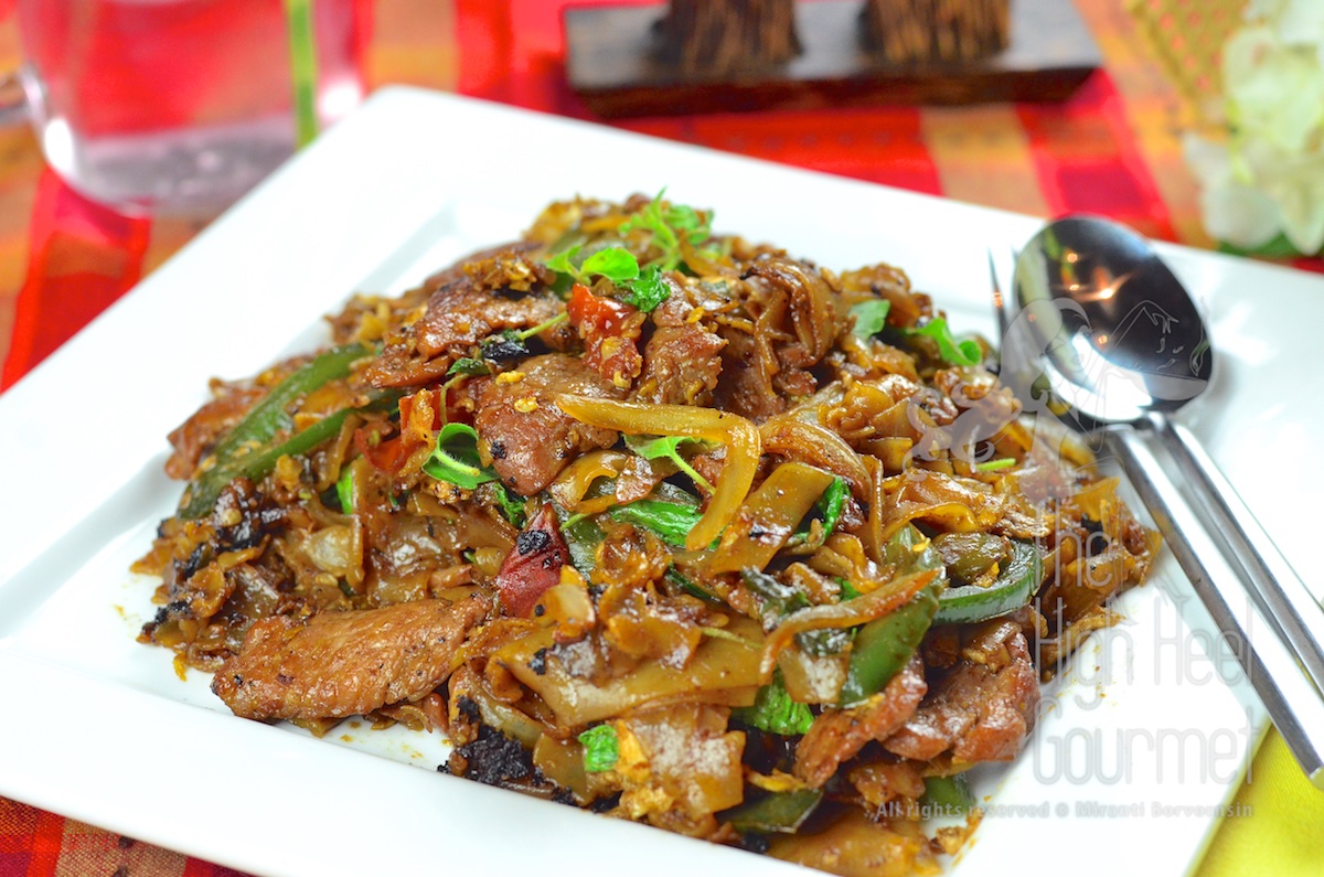 Authentic Thai Pad Kee Mao - spicy drunken noodles by the High Heel Gourmet  1