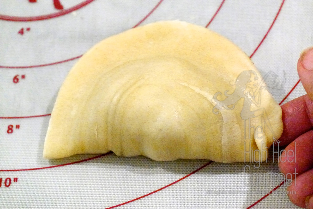 Curry Puff filled with Curry Chicken and Potato, This Karipap Gai by The High Heel Gourmet 11