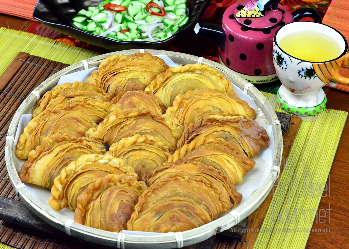 Curry Puff filled with Curry Chicken and Potato, This Karipap Gai by The High Heel Gourmet (1)