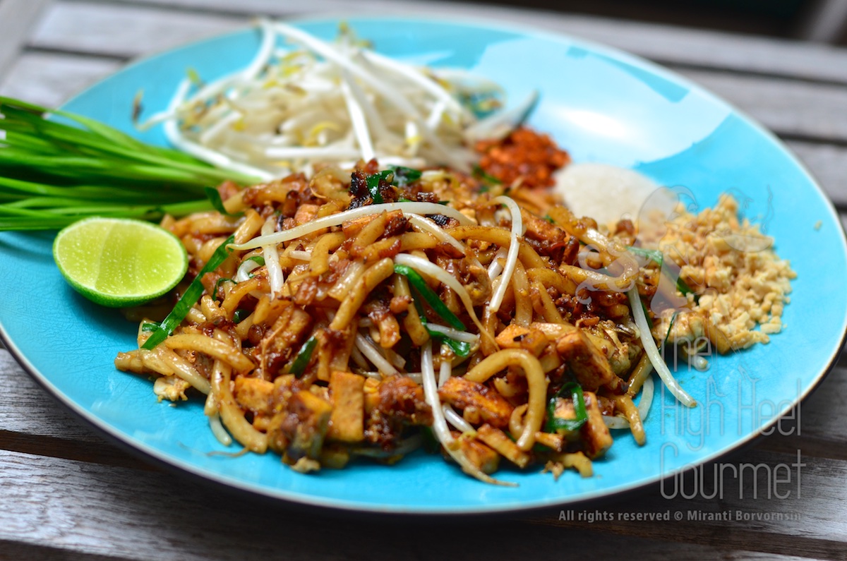 Pad Thai using udon noodles.