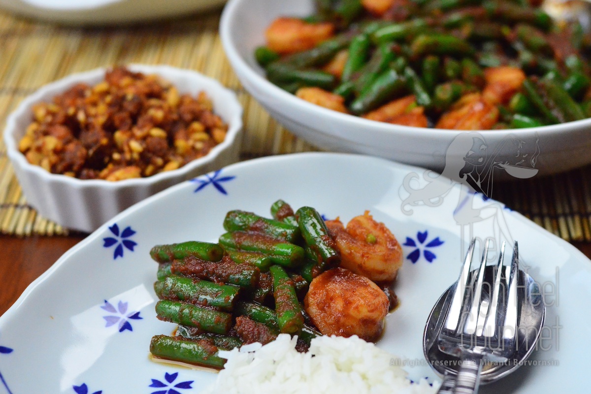 Stir Fried Shrimp with Green Bean and Chili Paste Pad Phrik Khing Goong  7
