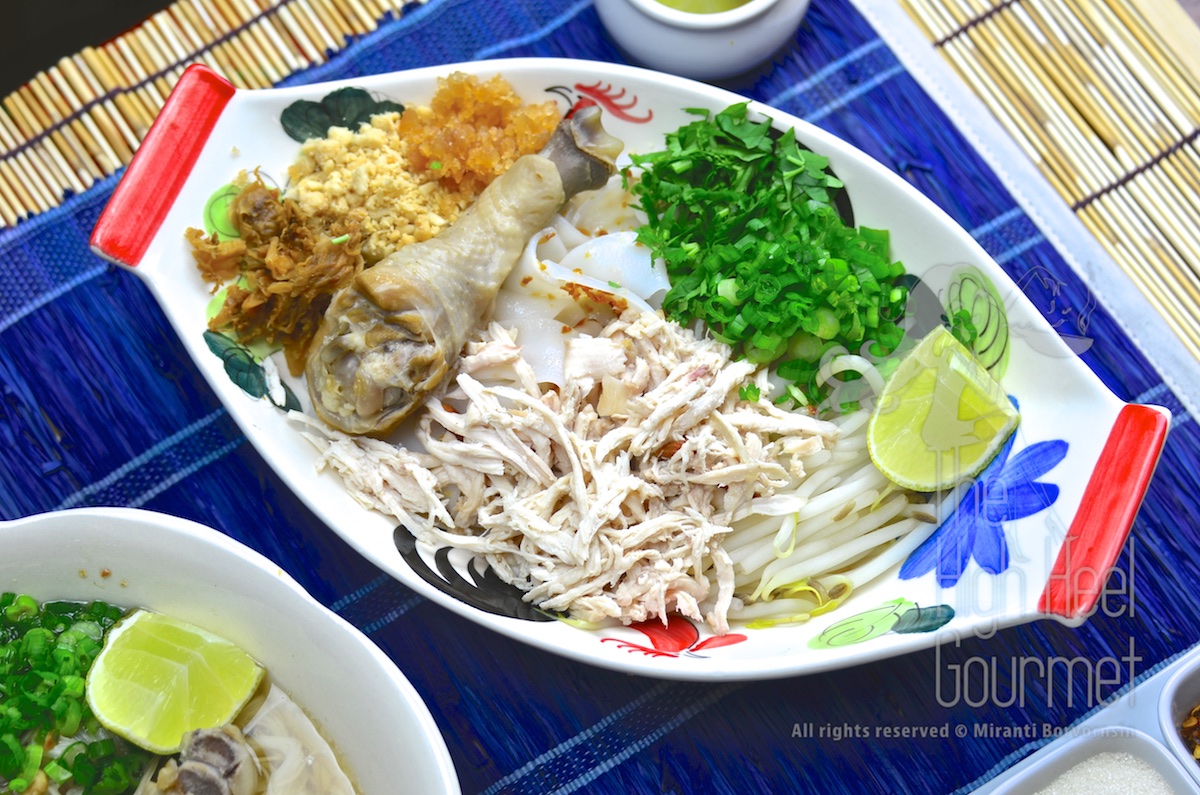 Thai Chicken Noodles Soup and Salad, Guay Tiew Gai by The High Heel Gourmet 3