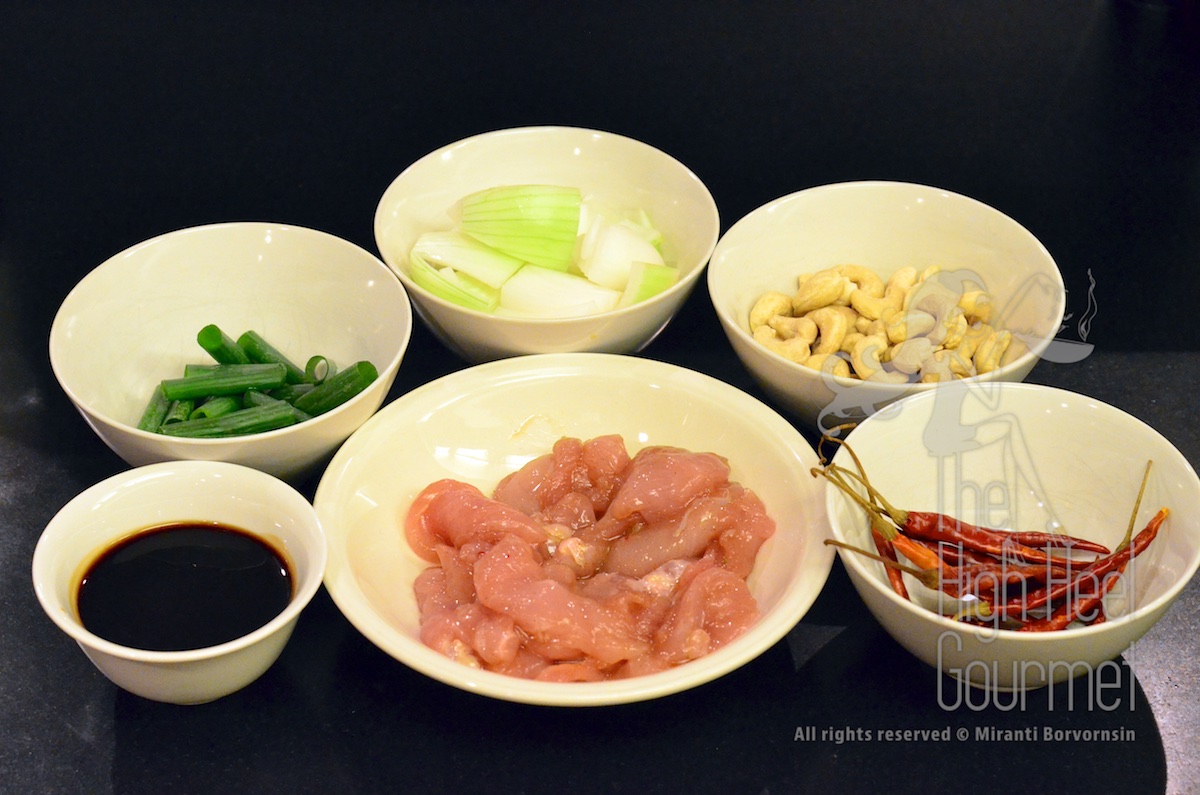 Thai Chicken with cashew nuts, Gai Pad Med Ma Muang 15