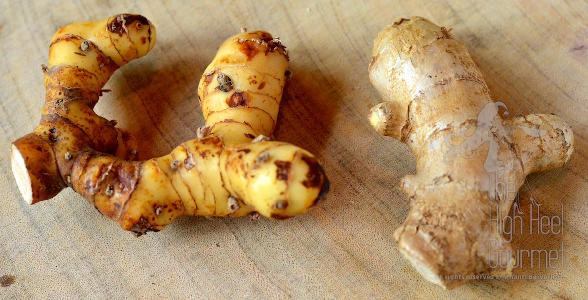 Left: Galangal root. Right: ginger root.