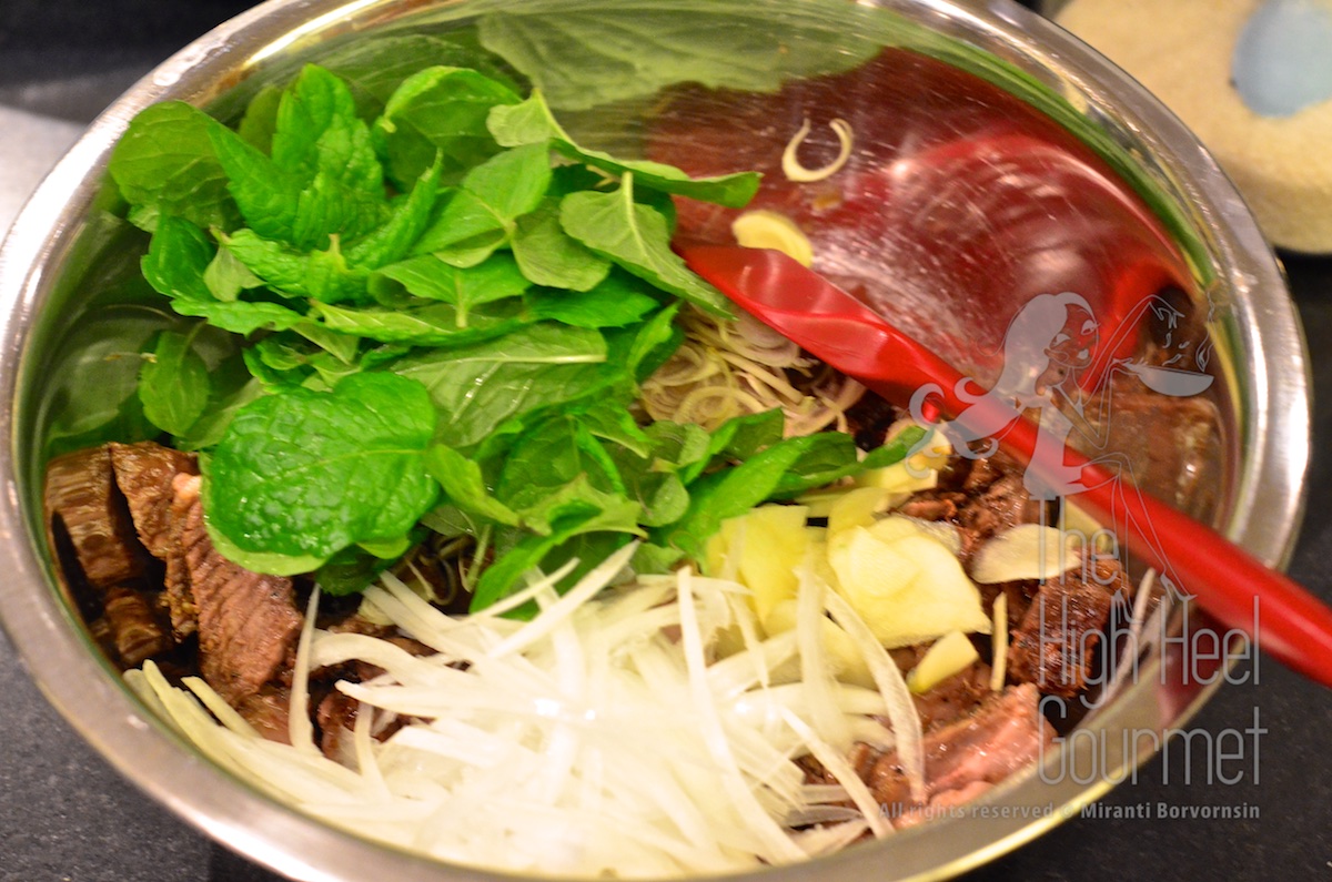 Thai Grilled Beef Salad - Yum Neau Yang by The High Heel Gourmet 5