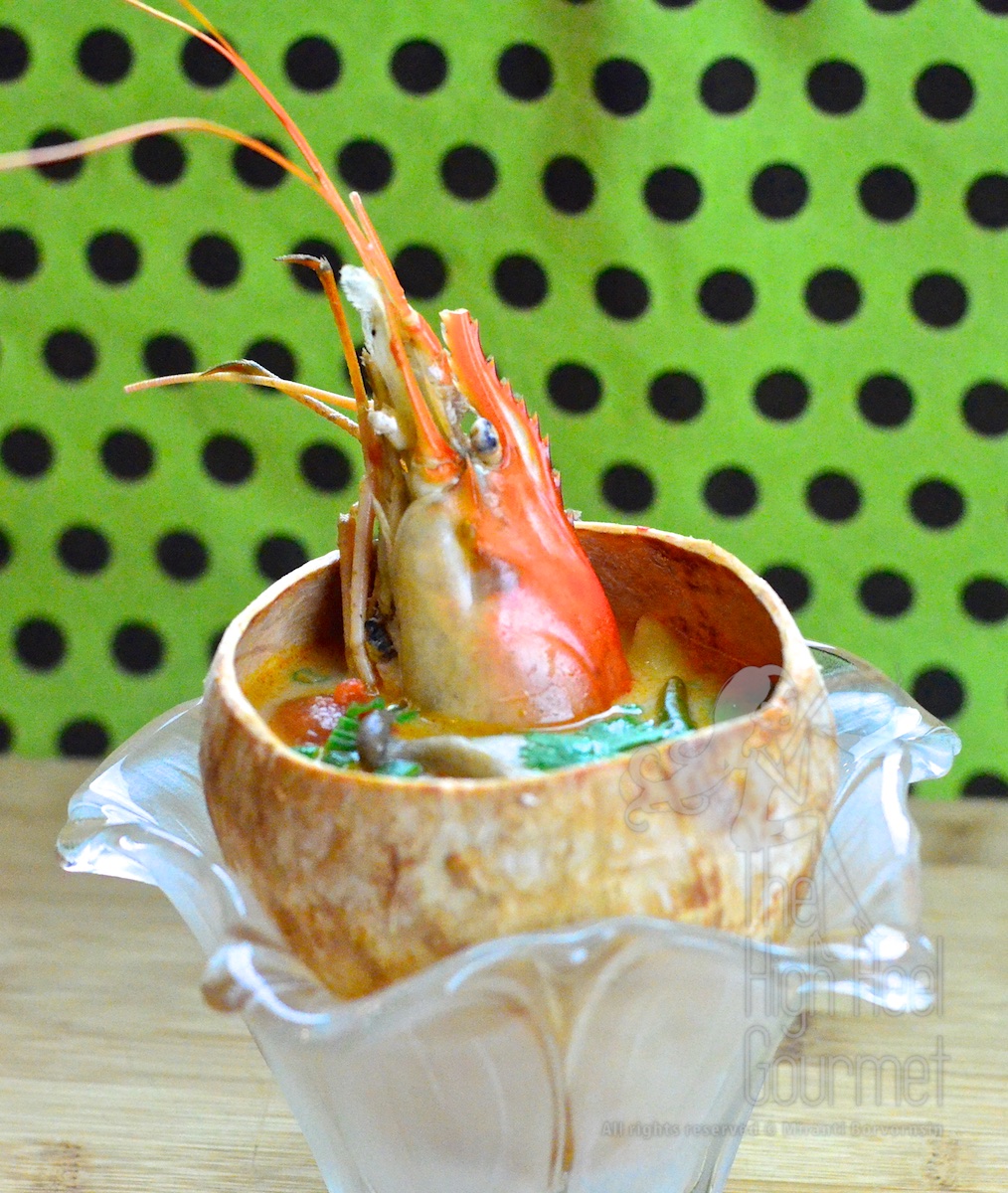 Thai Tom Yum Goong - Hot and Sour, Spicy Prawn Soup   7