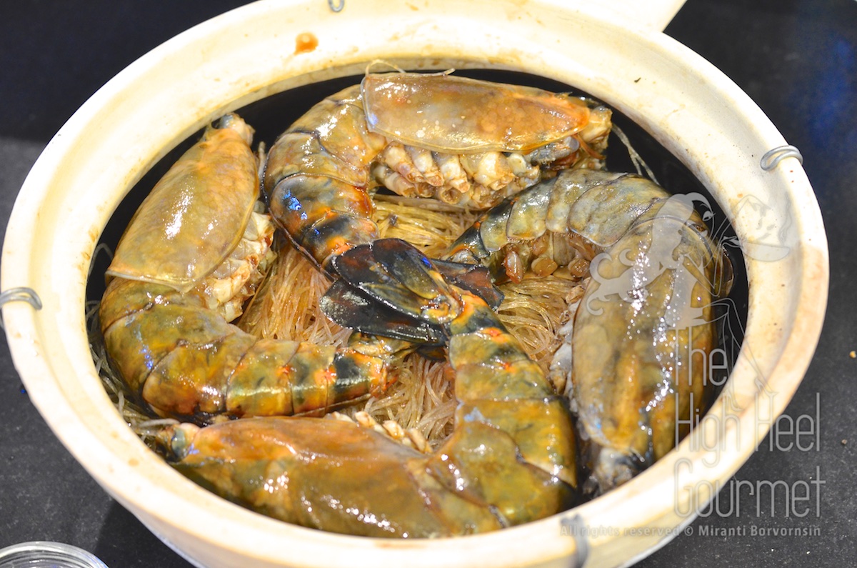 The shrimp-prawn baked in clay pot with glass noodles Goong Ob WoonSen 8