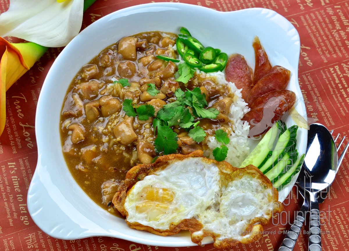 Chicken in Gravy Over Rice - Thai Khao Na Gai by The High Heel Gourmet