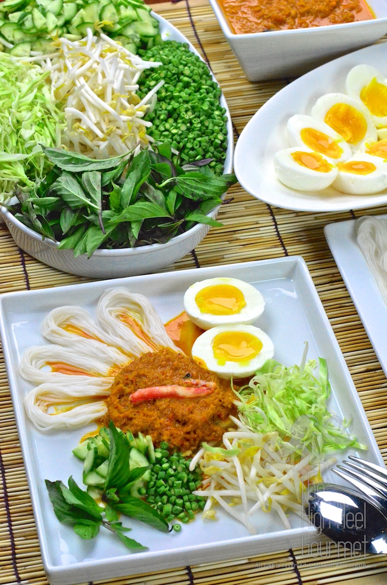 Southern Thai Rice Noodled Salad with Curry Sauce - Kanom Jeen Nam Ya Tai by The High Heel Gourmet 1 (2)