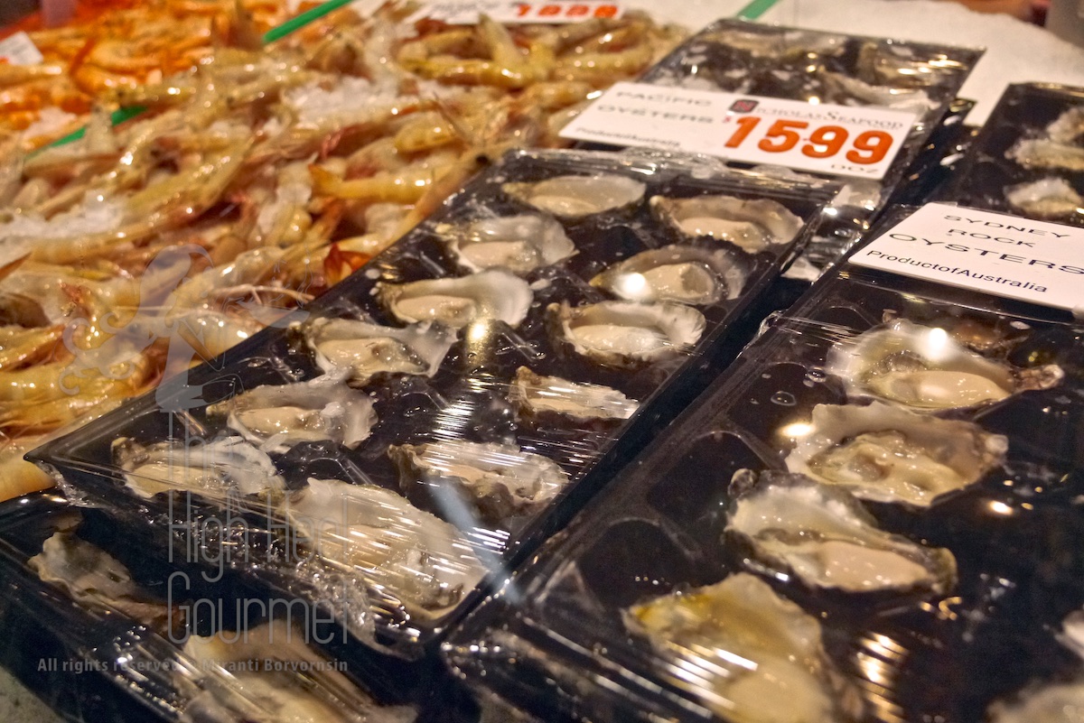 This is the way they sell oysters at Sydney Fish Market, ready to eat.