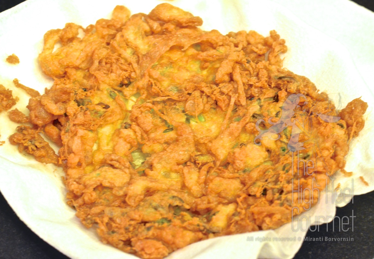 Thai Crispy Omelette - Khai Jiao by The High Heel Gourmet 7