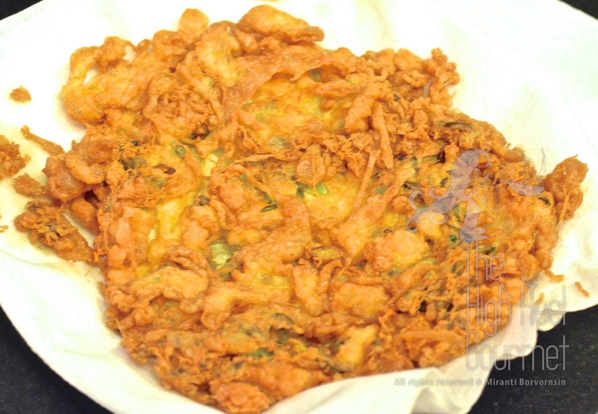 Thai Crispy Omelette - Khai Jiao by The High Heel Gourmet 7