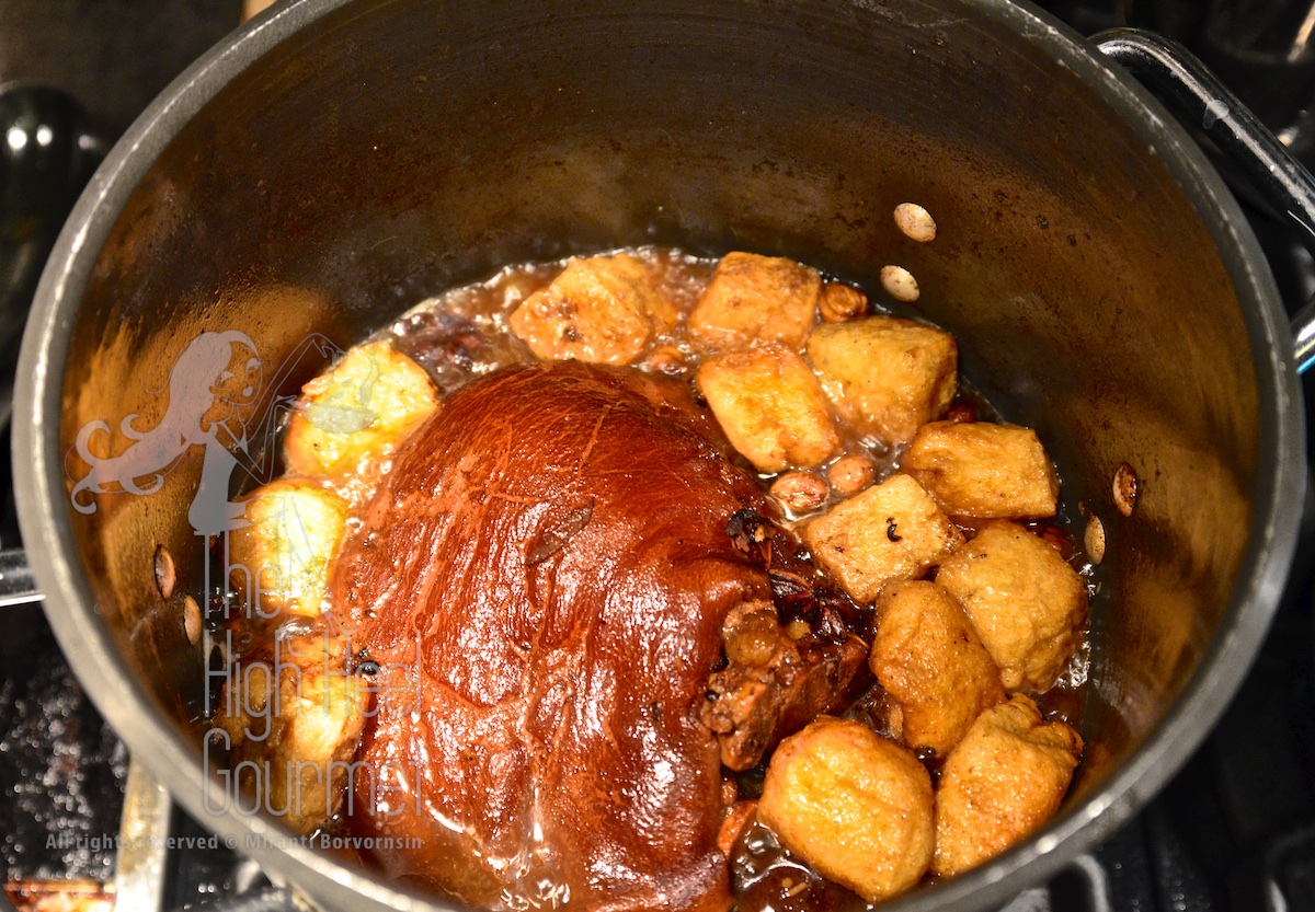 Thai Style Pork Leg Stew with Five Spice - Khao Kha Moo by The High Heel Gourmet 10