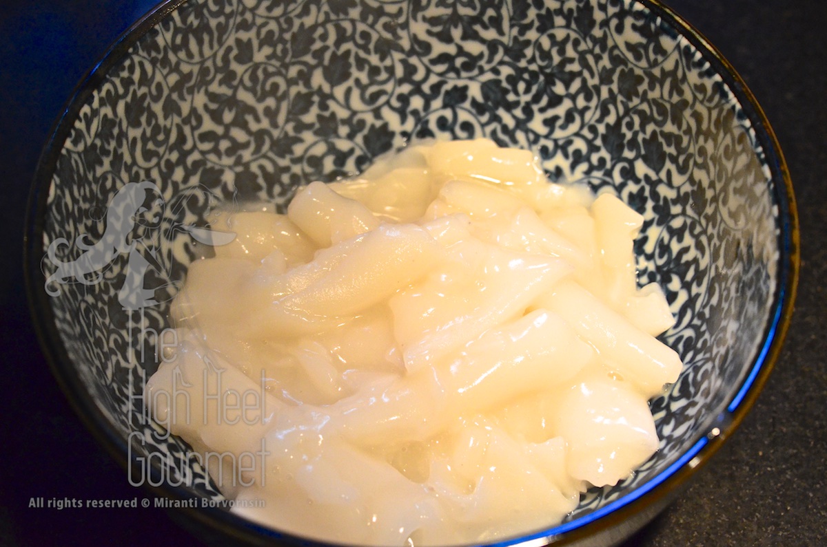 Rice Flakes - Rolled Noodles in Five Spices Broth - Guay Jub Nam Kon by The High Heel Gourmet 1