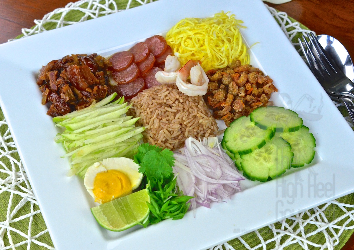 Thai Shrimp Paste Fried Rice - Khao Kluk Kapi by The High Heel Gourmet (3)